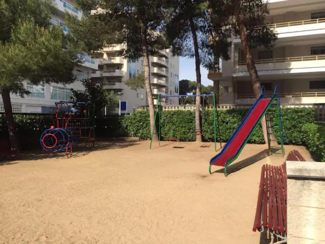 Apartamento centrico y con piscina a 5 min. playa Salou Exterior foto